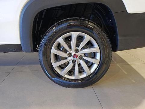 FIAT STRADA FREEDOM CS 1.3 FLEX MANUAL