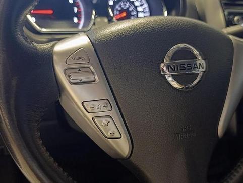 NISSAN VERSA 16SL CVT
