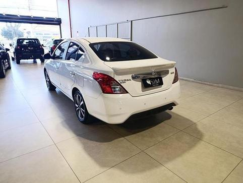 NISSAN VERSA 16SL CVT