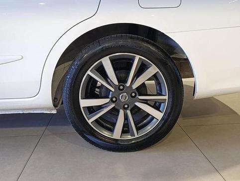 NISSAN VERSA 16SL CVT