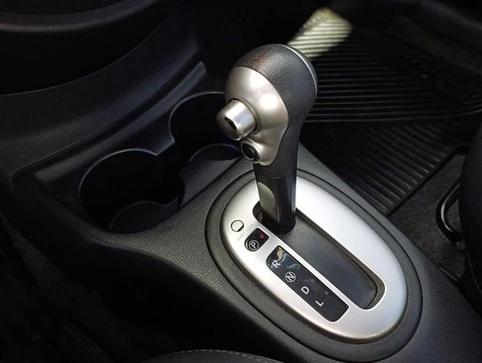 NISSAN VERSA 16SL CVT