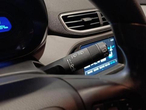 CHEVROLET ONIX 1.4 MT LT