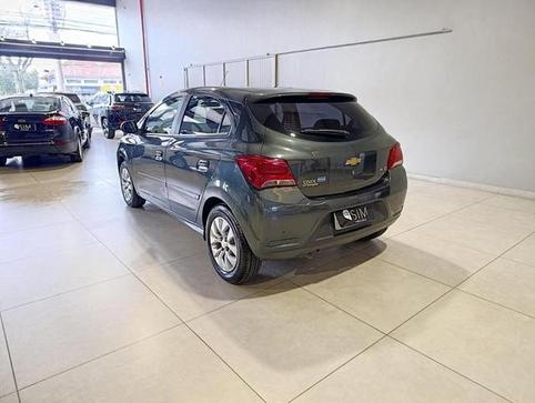 CHEVROLET ONIX 1.4 MT LT