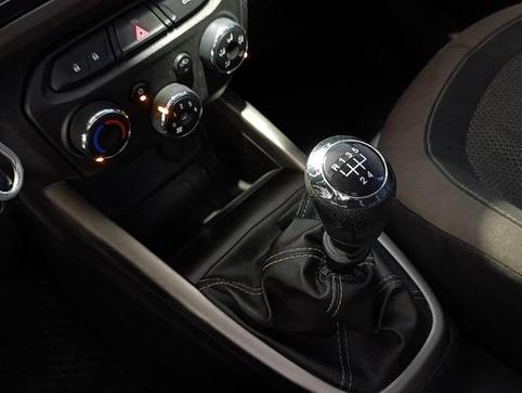 CHEVROLET PRISMA 1.0 MT LT