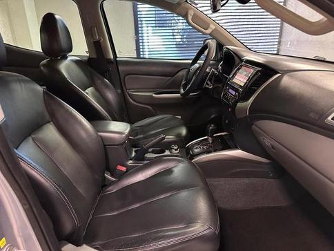 MITSUBISHI TRITON SPORT HPE S