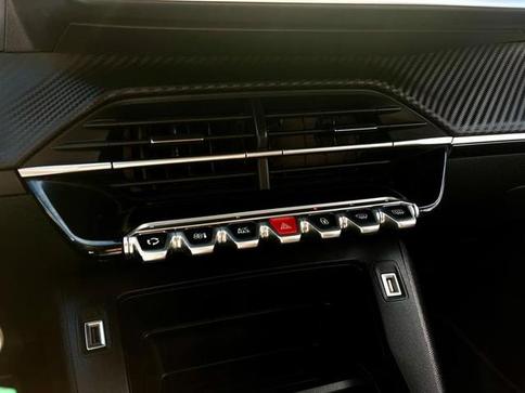 PEUGEOT 208 ACTIVE 1