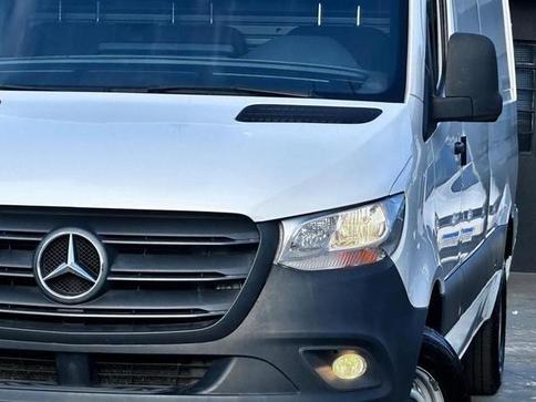 MERCEDES-BENZ 315CDI STREET F