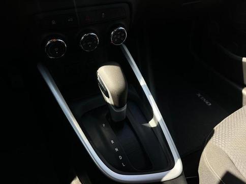 CHEVROLET ONIX PLUS 10TAT LTZ