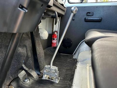 VOLKSWAGEN KOMBI FURGAO 1.4MI(TOTALFLEX) 4P