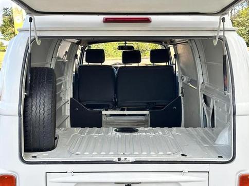 VOLKSWAGEN KOMBI FURGAO 1.4MI(TOTALFLEX) 4P