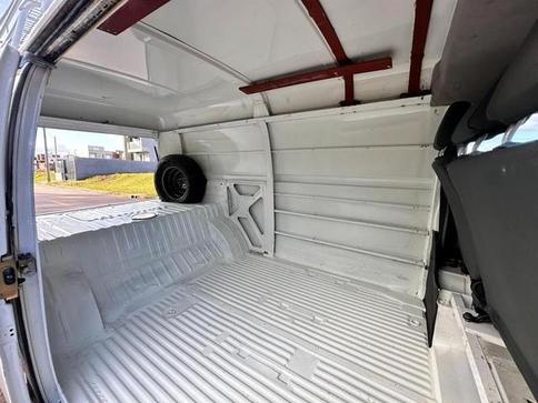 VOLKSWAGEN KOMBI FURGAO 1.4MI(TOTALFLEX) 4P