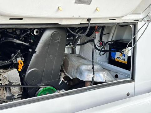 VOLKSWAGEN KOMBI FURGAO 1.4MI(TOTALFLEX) 4P