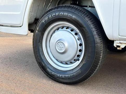 VOLKSWAGEN KOMBI FURGAO 1.4MI(TOTALFLEX) 4P