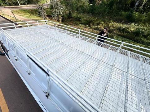 VOLKSWAGEN KOMBI FURGAO 1.4MI(TOTALFLEX) 4P