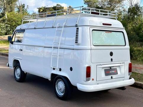 VOLKSWAGEN KOMBI FURGAO 1.4MI(TOTALFLEX) 4P