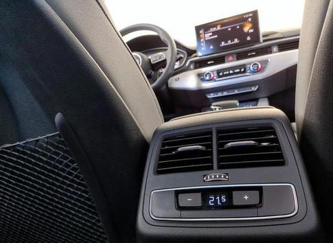 AUDI A4 S LINE 2.0 TFSI 204CV S TONIC