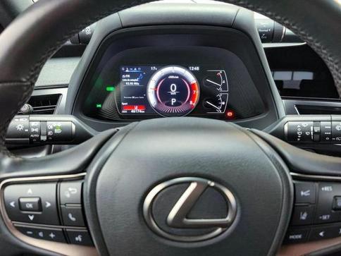 LEXUS UX250H DYNAMIC