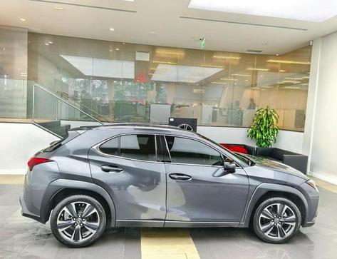 LEXUS UX250H DYNAMIC