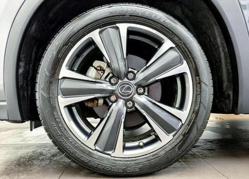LEXUS UX250H DYNAMIC