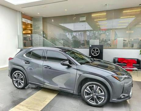 LEXUS UX250H DYNAMIC