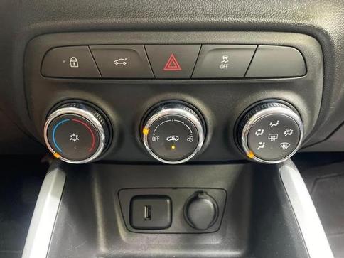 CHEVROLET ONIX 1.0 LT