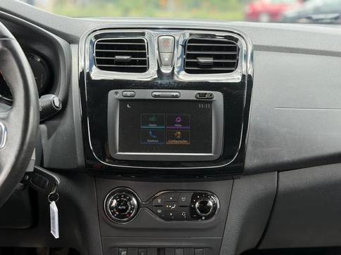 RENAULT SANDERO RS20MT