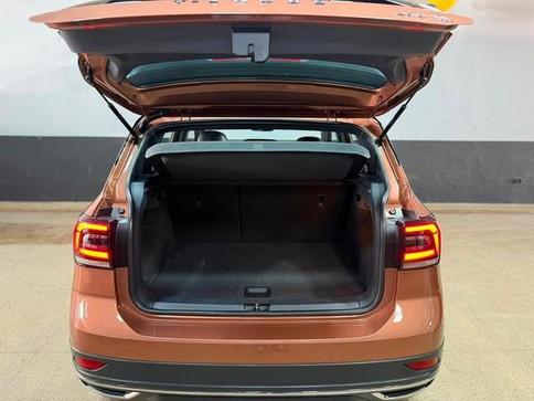 VOLKSWAGEN T CROSS HL TSI AE