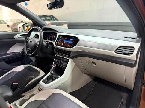 VOLKSWAGEN T CROSS HL TSI AE