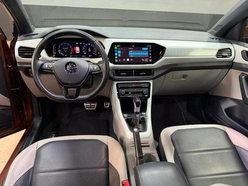 VOLKSWAGEN T CROSS HL TSI AE