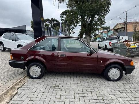 FORD ESCORT 1.8 GHIA