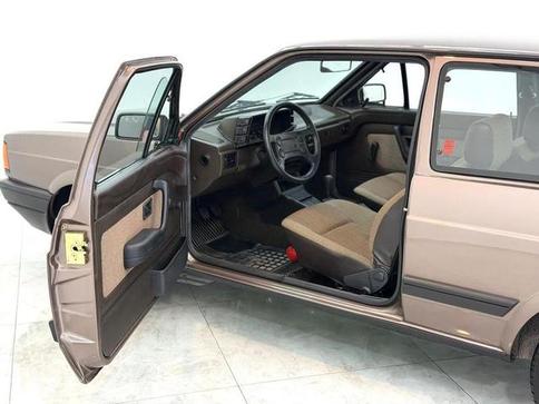 VOLKSWAGEN VOYAGE GL 1.8 2P
