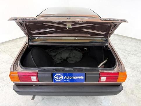VOLKSWAGEN VOYAGE GL 1.8 2P