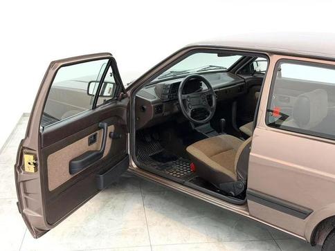 VOLKSWAGEN VOYAGE GL 1.8 2P