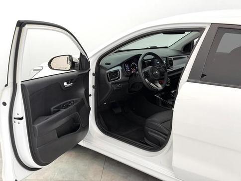 KIA Rio 1.6 EX