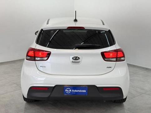 KIA Rio 1.6 EX