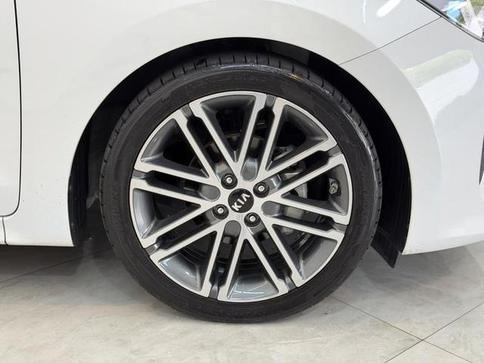 KIA Rio 1.6 EX