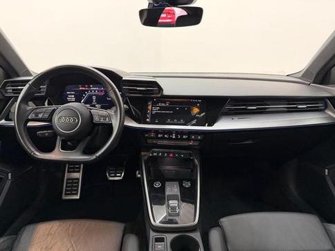 AUDI A3 SEDAN PERFORMANCE BLACK 2.0 TFSI