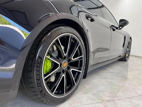 PORSCHE PANAMERA 4 E-HYBRID SPORT TURISMO
