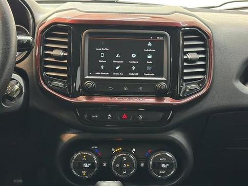 FIAT TORO FREEDOM 1.8 AT6