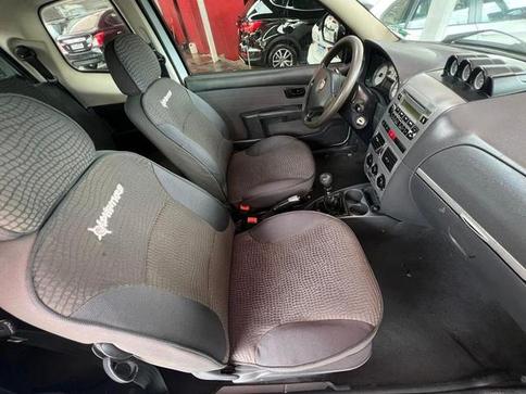 FIAT STRADA 1.8 MPI ADVENTURE CD 16V FLEX 2P MANUAL