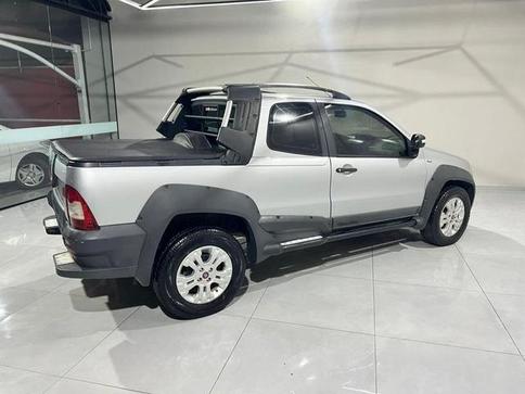 FIAT STRADA 1.8 MPI ADVENTURE CD 16V FLEX 2P MANUAL