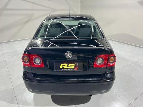 VOLKSWAGEN POLO SEDAN 1.6