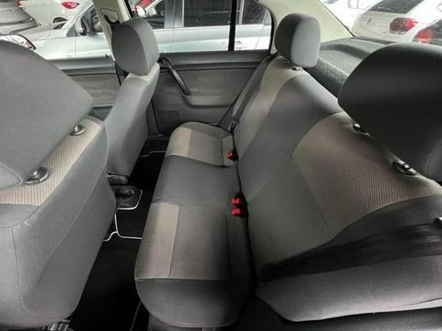 VOLKSWAGEN POLO SEDAN 1.6