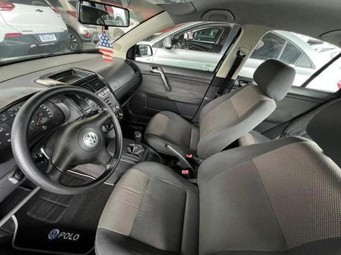 VOLKSWAGEN POLO SEDAN 1.6