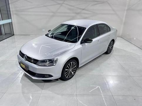 VOLKSWAGEN JETTA 2.0 CONFORTLINE 8V (FLEX) (AUT)
