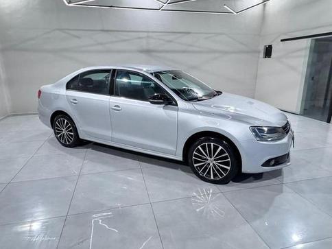 VOLKSWAGEN JETTA 2.0 CONFORTLINE 8V (FLEX) (AUT)
