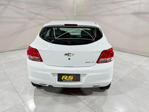 CHEVROLET ONIX 1.0 LT 8V FLEX 4P MANUAL