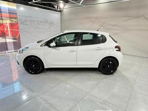 PEUGEOT 208 1.2 ALLURE 12V FLEX 4P MANUAL