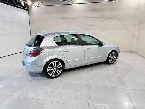 CHEVROLET VECTRA 4P GT-X
