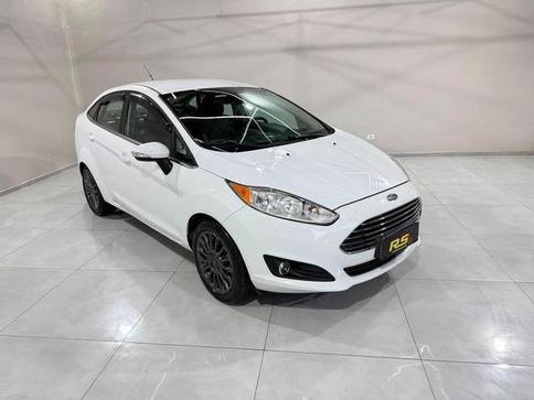 FORD NEW FIESTA SEDAN TITANIUM 1.6 POWERSHIFT